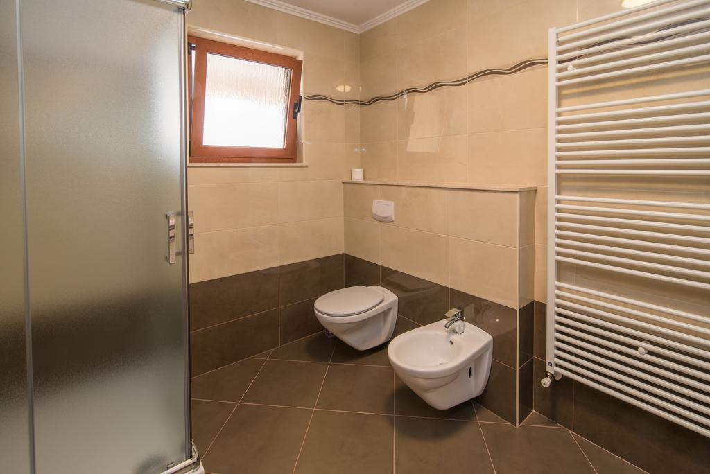 Apartman Slavko Krk Town Exteriör bild