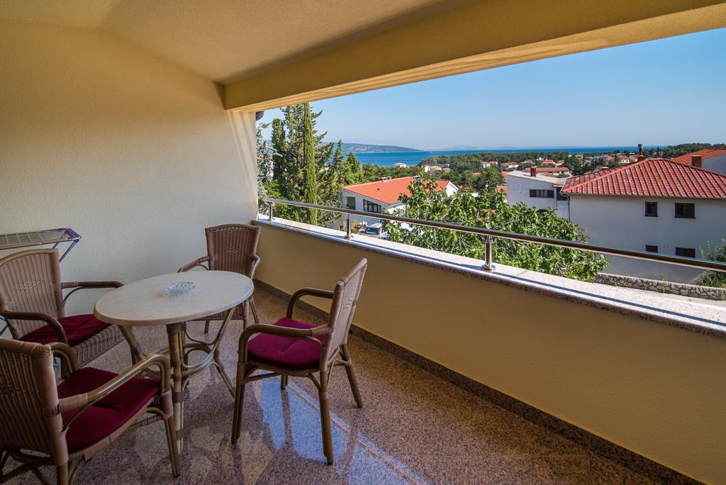 Apartman Slavko Krk Town Exteriör bild